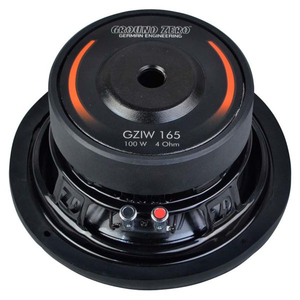 pieni subwoofer autoon